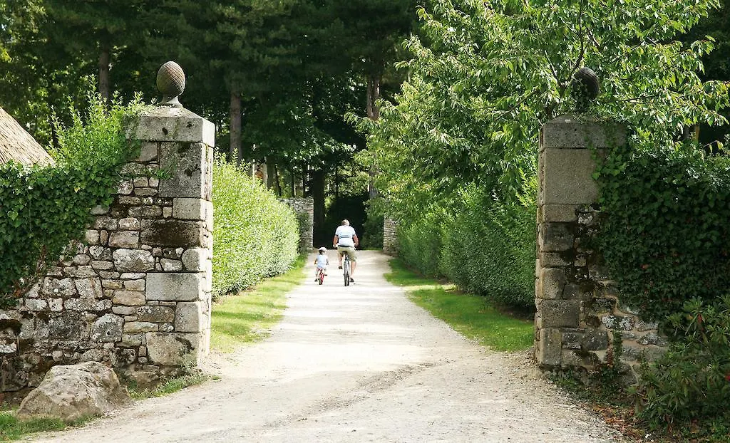Insolites, Les Ormes, Epiniac Bed & Breakfast
