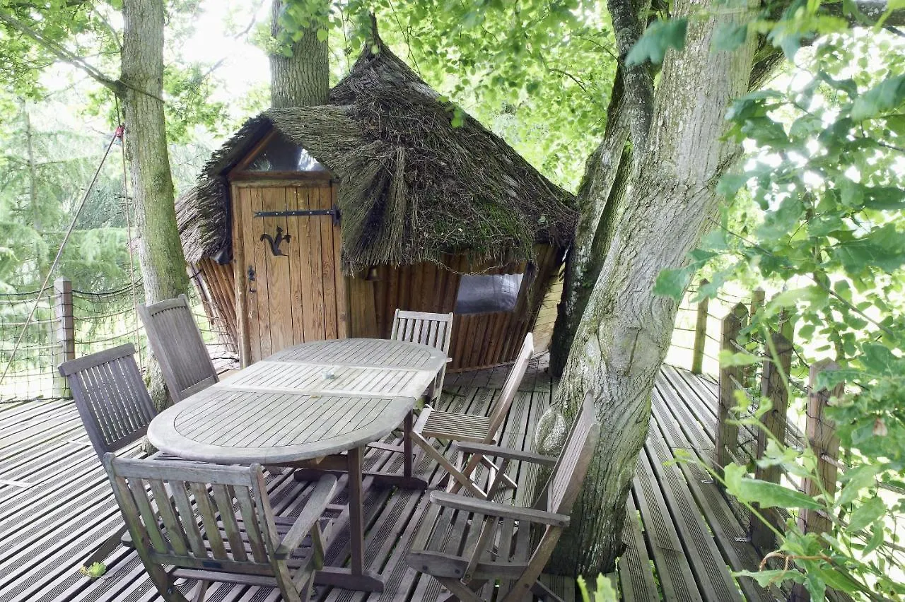 Insolites, Les Ormes, Epiniac Bed & Breakfast