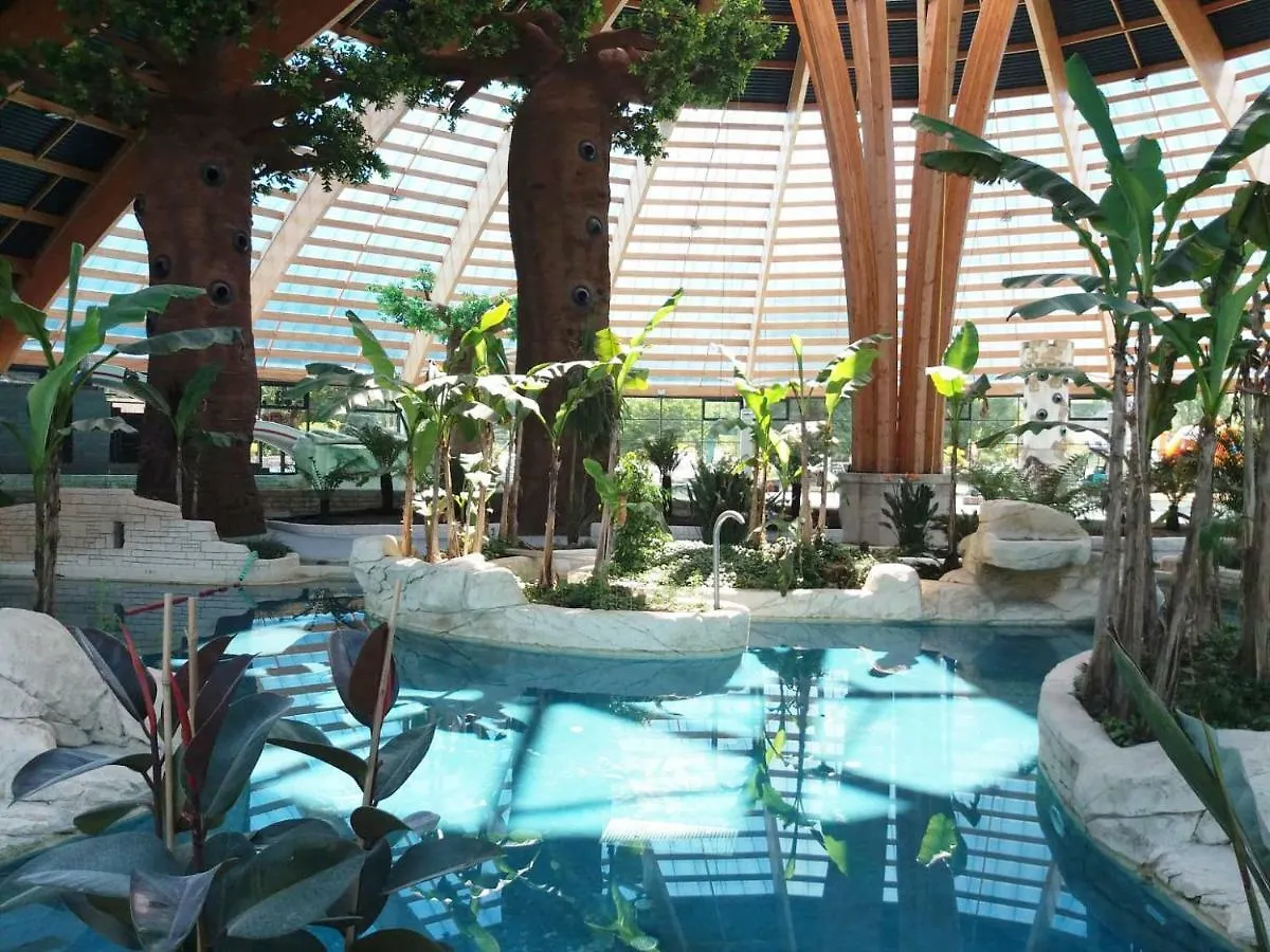 Bed & Breakfast Insolites, Les Ormes, Epiniac
